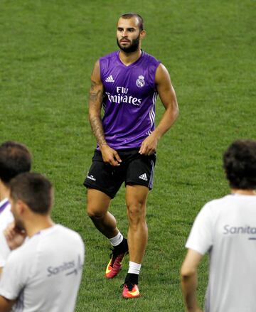 Real Madrid y Paris Saint-Germain llegaron a un acuerdo para hacer oficial el traspaso de Jesé Rodríguez al conjunto parisino por un total de 25 millones de euros para la temporada 2016-17.