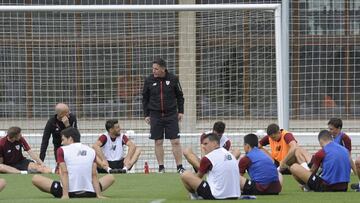 Berizzo, en un entrenamiento de esta semana