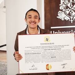 Alelí Chaparro, primer ‘abogade’ de Colombia: ¿qué significa “persona no binaria”?