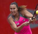 La serbia Jelena Jankovic
camina hacia su segundo título