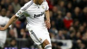 Garay sufre una sobrecarga muscular pero confía en estar en Riazor