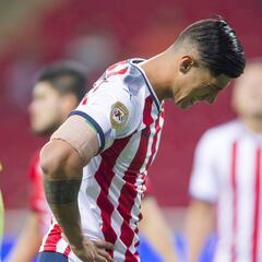 Alan Pulido se disculpó con jugadores de Chivas por su accidente