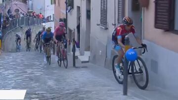 Una sanci車n extra?a de la UCI a Landa finalmente queda sin efecto
