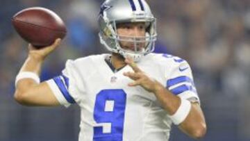 Tony Romo ante los Minnesota Vikings en la pretemporada.