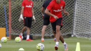 Ra&uacute;l Jim&eacute;nez, en un entrenamiento con el Atl&eacute;tico en Los &Aacute;ngeles de San Rafael.