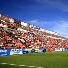 El Nou Estadi se engalanará ante el Rayo Vallecano: el club regala dos entradas por socio
