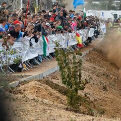 Ogier gana el ‘shakedown’ y Neuville vuelca