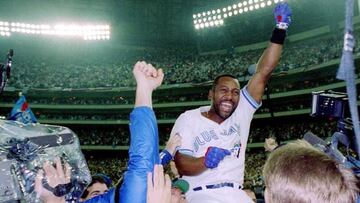 Joe Carter protagoniz&oacute; uno de esos momentos con los que sue&ntilde;an todos los ni&ntilde;os que juegan al b&eacute;isbol.