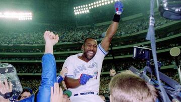 Joe Carter protagoniz&oacute; uno de esos momentos con los que sue&ntilde;an todos los ni&ntilde;os que juegan al b&eacute;isbol.