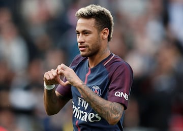 Neymar's hairstyles over the years: from spikes to pink