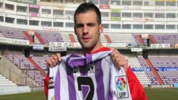 <b>ILUSIONADO. </b>El central portugués Faria está encantado de jugar en la Segunda División española.