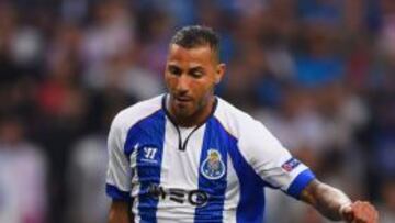 Quaresma, jugando con la camiseta del Oporto.