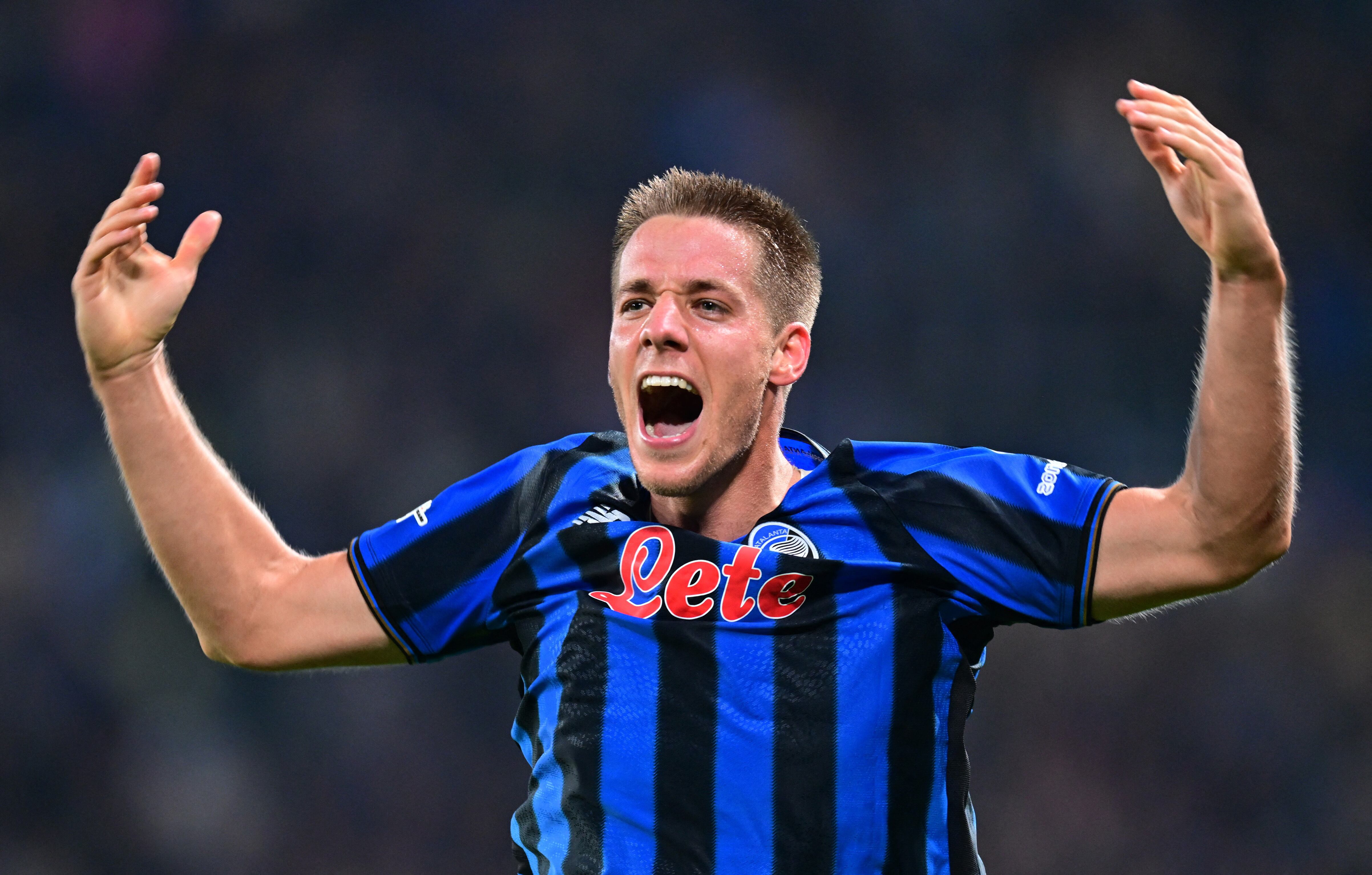 Remontada del Atalanta contra el Brujas: fiesta en Bérgamo