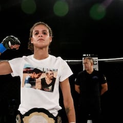 Emily Mota se juega su trono