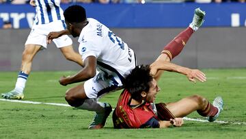 01/09/2025 PARTIDO SEGUNDA DIVISION
LEGANES - DEPORTIVO DE LA CORUÑA
PENALTI DE MARVEL A MULATTIERI