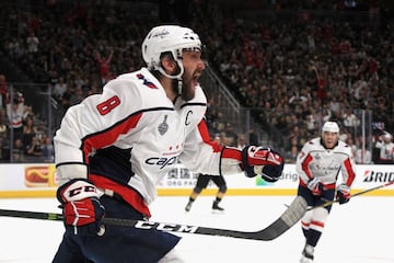 La pelea entre Knights y Capitals en la Stanley Cup de la NHL