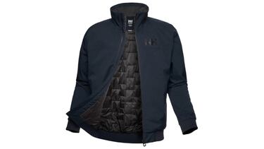 Chaquetas, impermeables, cortavientos... Adel¨¢ntate al fr¨ªo con la ropa de entretiempo de Helly Hansen