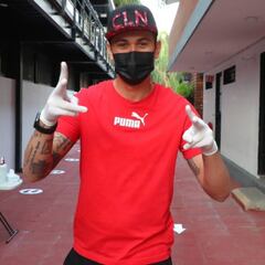 Así fue el regreso de Chivas a Verde Valle para realizarse las pruebas médicas