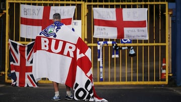 Bury expelled from EFL, Bolton given 14-day reprieve