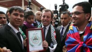 El presidente del Barcelona, Sandro Rosell, durante su estancia en Ramala. 