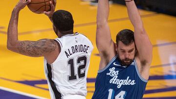 Los Spurs ganan al campe¨®n con cl¨ªnic de Aldridge a Davis y Gasol