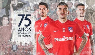El homenaje al escudo clásico agita la nostalgia entre la afición atlética