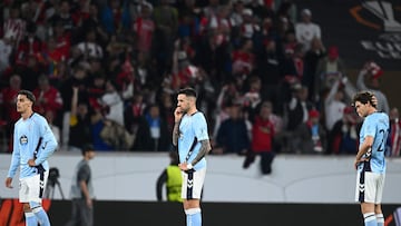 Jones, Vecino y Marcos Alonso se lamentan tras perder 3-0 contra el Friburgo