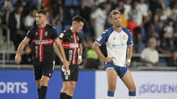 El Tenerife, ante el Cartagena, en la temporada pasada.
