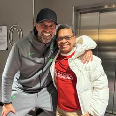 La emotiva foto de Jürgen Klopp con el papá de Luis Díaz