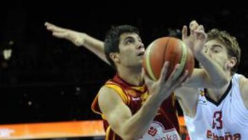 Vojdan Stojanovski con Macedonia.