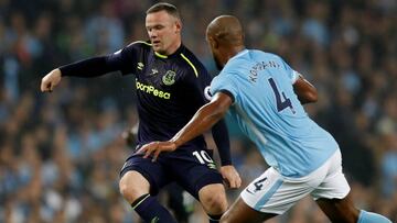 Sterling igualó el gol de Rooney tras jugar el City 45' con diez