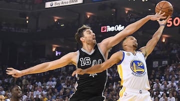 Octobeer 25, 2016; Oakland, CA, USA; Golden State Warriors guard Stephen Curry (30) shoots the ball against San Antonio Spurs center Pau Gasol (16) during the first quarter at Oracle Arena. Mandatory Credit: Kyle Terada-USA TODAY Sports