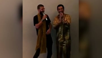 El video de Piqué en Japón para no parar de reír: ¡Crack del baile!
