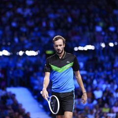 Medvedev debuta con solidez en Viena