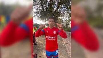 Pocho Guzmán, además de goleador, es excelente guía de turistas