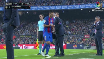 A Luis Suárez no le gustó ser sustituido: la imagen del cambio