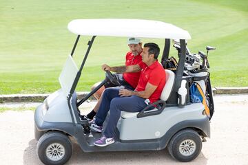 Mista y Luis figo, en el campo de golf 'La Herrería'.