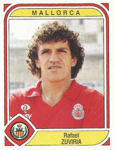 El argentino jugó en el Barcelona desde 1977 hasta 1982 y en el Mallorca entre 1982 y 1984.