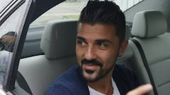 David Villa a su llegada a la concentraci&oacute;n de Espa&ntilde;a, este lunes en Las Rozas.