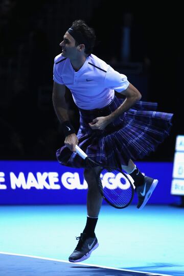 Andy Murray y Roger Federer participaron en una exhibición benéfica en Glasgow.