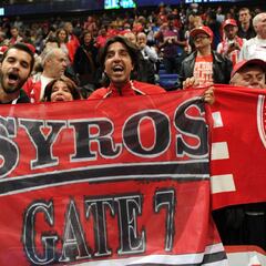 Aficiones: invasión griega y más culés que merengues