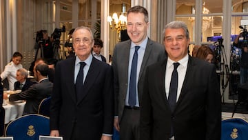 BERND REICHART, FLORENTINO PEREZ Y JOAN LAPORTA.