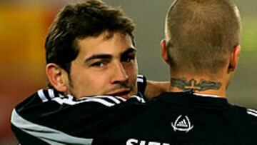 PILLAR AL BARCELONA. Casillas piensa en el Sevilla y espera que el Barcelona baje el nivel