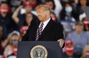 US President Donald J. Trump arrives at his 'Great American Comeback' campaign event in Moon Township, Pennsylvania, USA, 22 September 2020