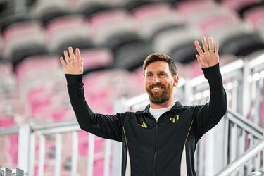 Argentine legend hits out at Messi and MLS: “He’s playing football in a farmer’s league”