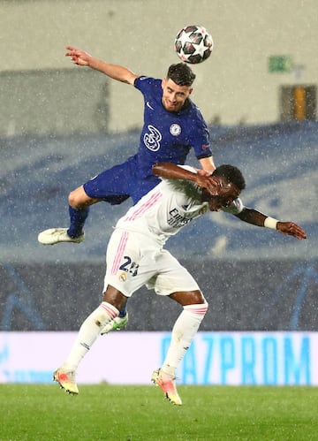 Jorginho y Vinicius.