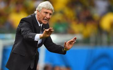 José Néstor Pékerman se fue de la Selección Colombia. El técnico argentino se va después de seis años, la clasificación a dos mundiales, descubrir nuevos talentos y figuras para el fútbol colombiano y el récord de partidos dirigidos con el equipo nacional. Acá unas imágenes para el recuerdo. ¡Gracias Profe!