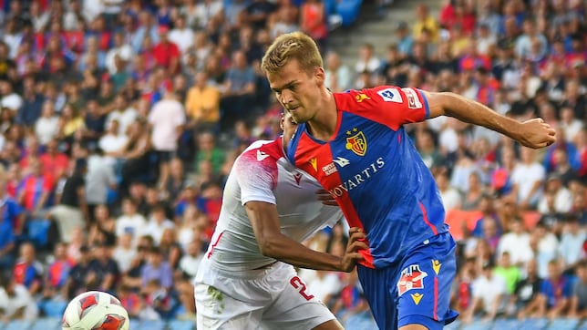 El central Arnau Comas llega cedido al Eibar