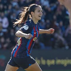 Aitana tira del carro