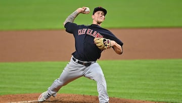 El serpentinero abandon&oacute; el hotel de los Indians, en compa&ntilde;&iacute;a de Mike Clevinger, durante un viaje de Cleveland a Chicago para jugar contra los White Sox.